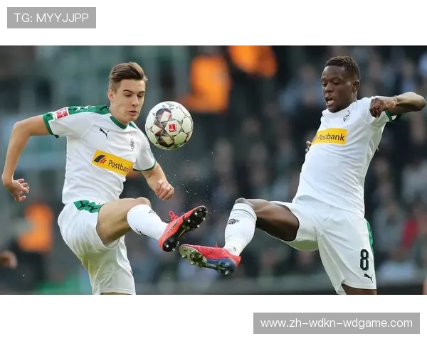 法甲进攻组织方式演化：中路穿插还是边路推进？